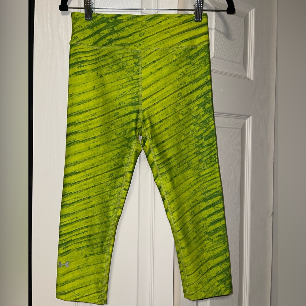 UNDER ARMOUR Compression Heat Gear Capri Leggings Lime/Neon Green
